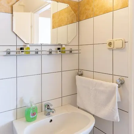 Betli Panzio Guest house *